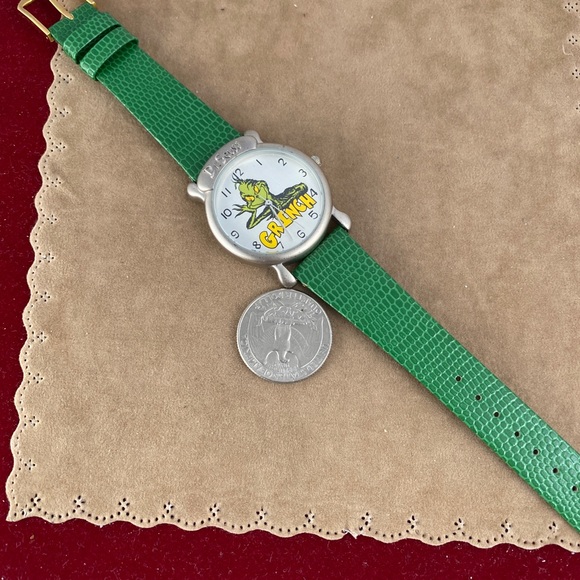 Dr. Seuss Grinch Watch Green Strap Brushed Silver - Picture 11 of 11